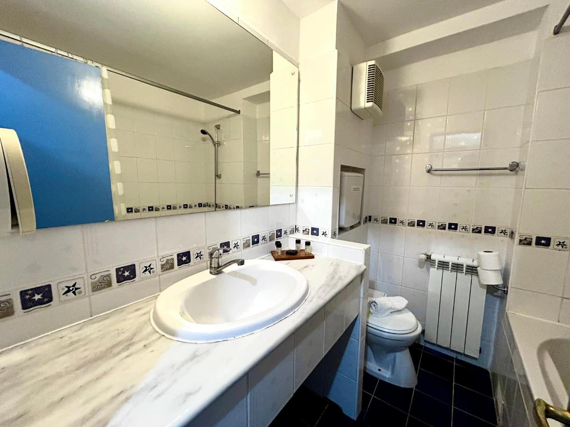Briza Boutique Hotel 마마이아 외부 사진