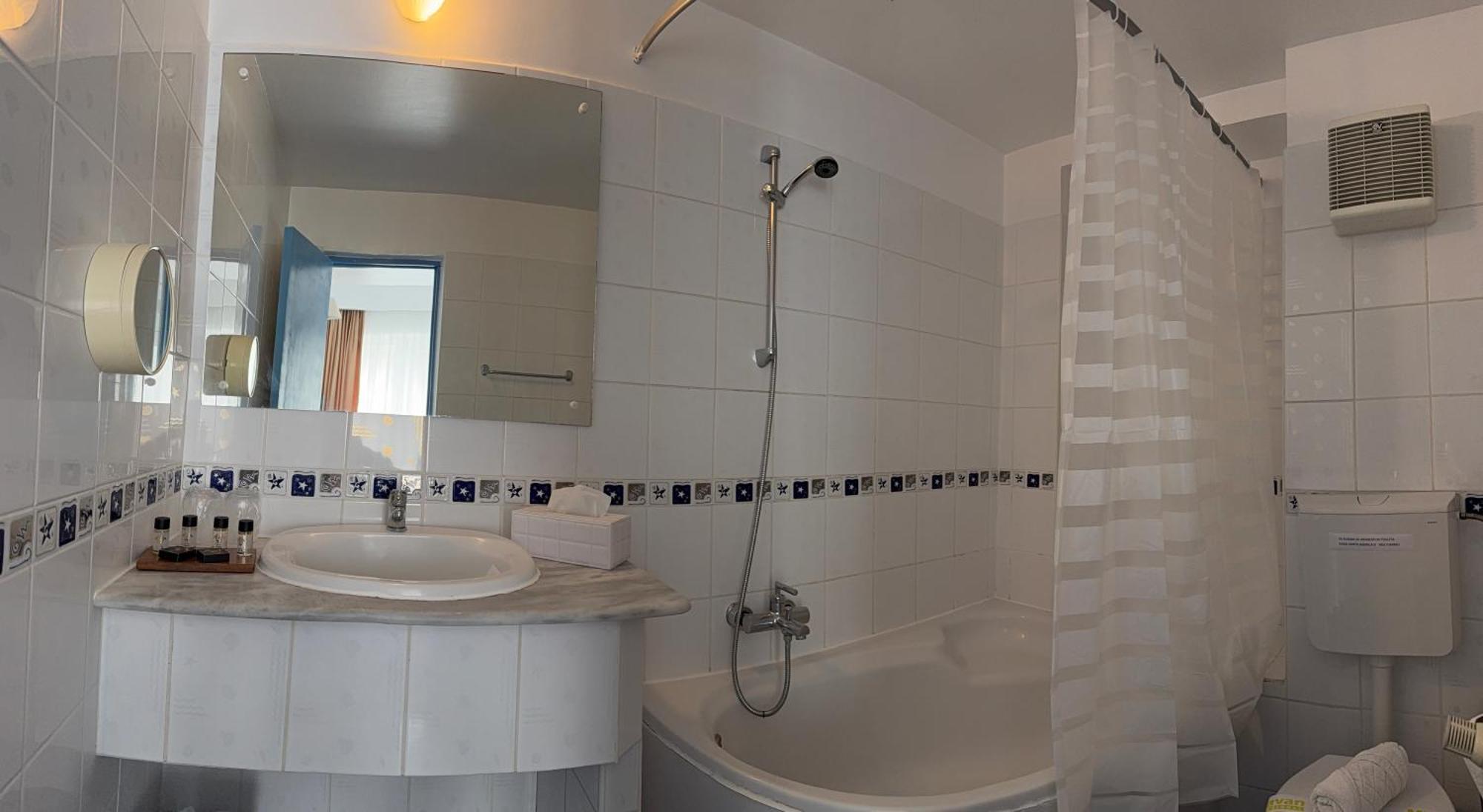 Briza Boutique Hotel 마마이아 외부 사진